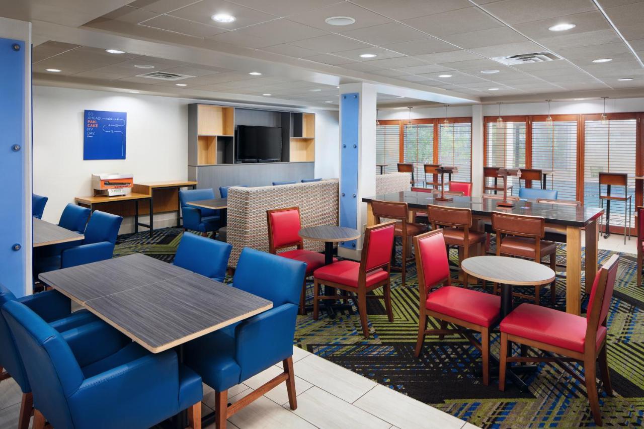 Holiday Inn Express & Suites Jacksonville South East - Medical Center Area By Ihg Exteriör bild